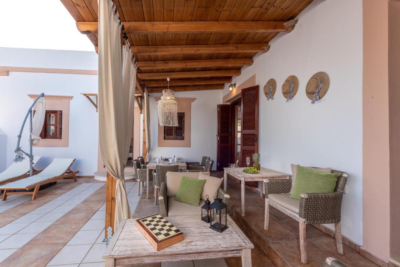 Casa Aestas Villa Lakhania Bagian luar foto