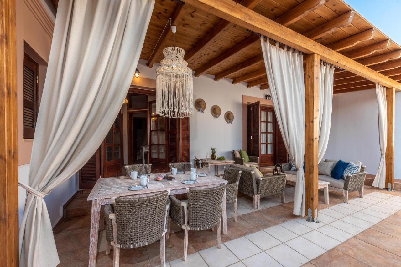 Casa Aestas Villa Lakhania Bagian luar foto