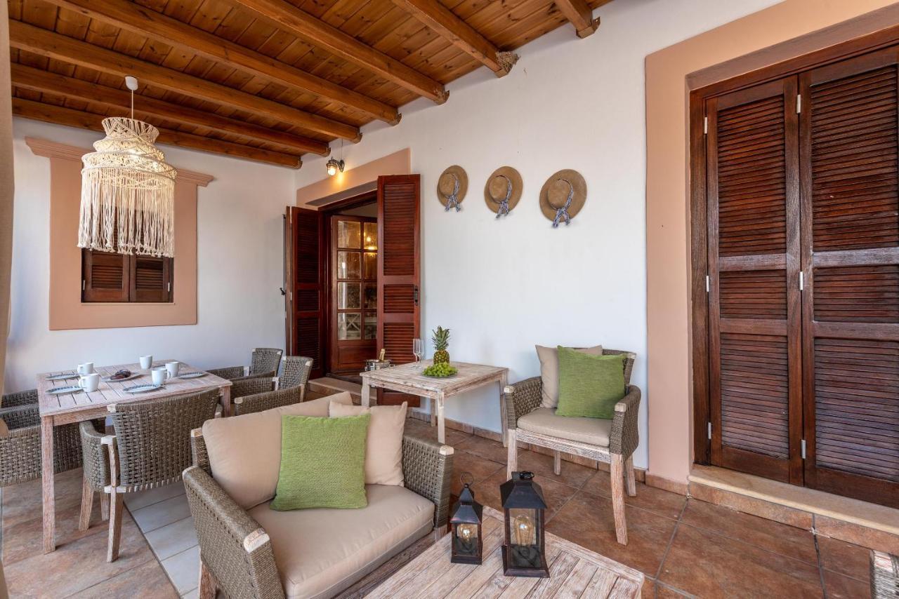 Casa Aestas Villa Lakhania Bagian luar foto