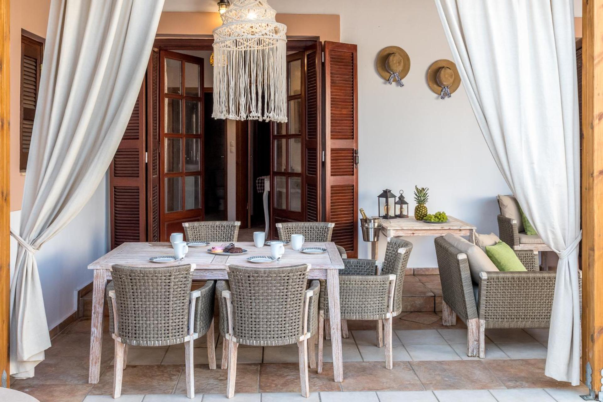 Casa Aestas Villa Lakhania Bagian luar foto