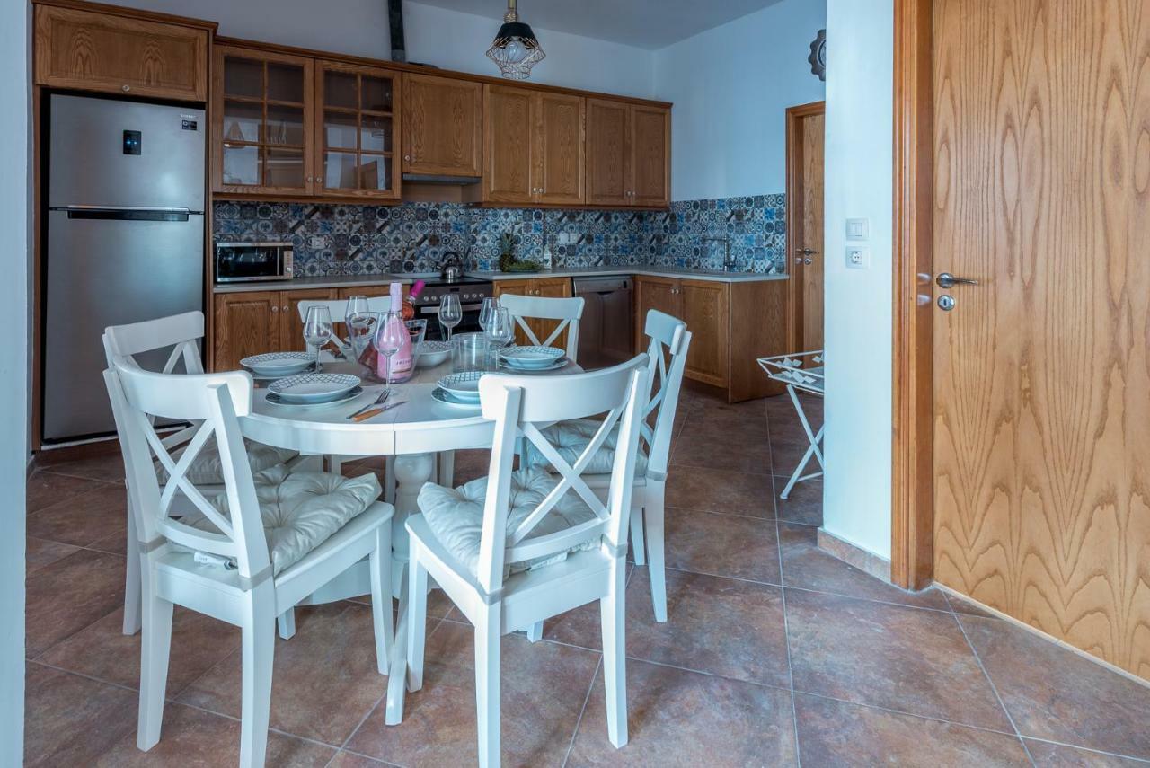 Casa Aestas Villa Lakhania Bagian luar foto